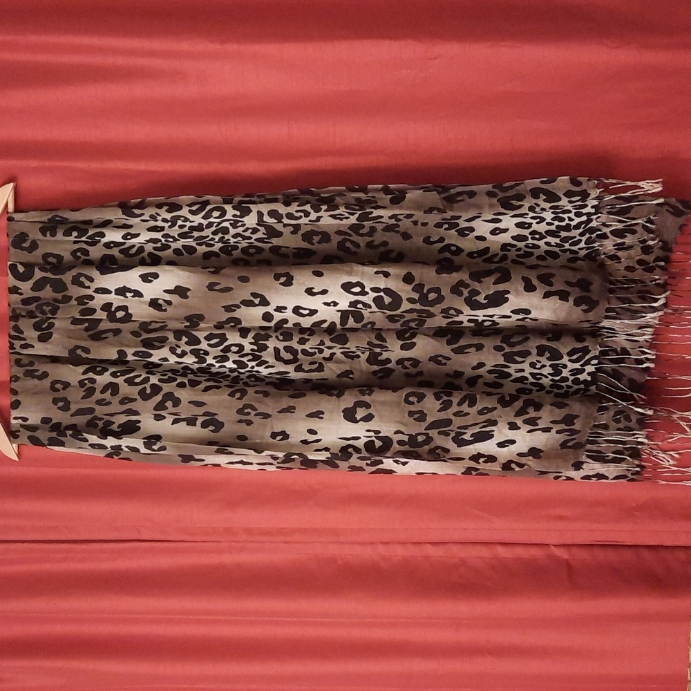 Leopard print scarf